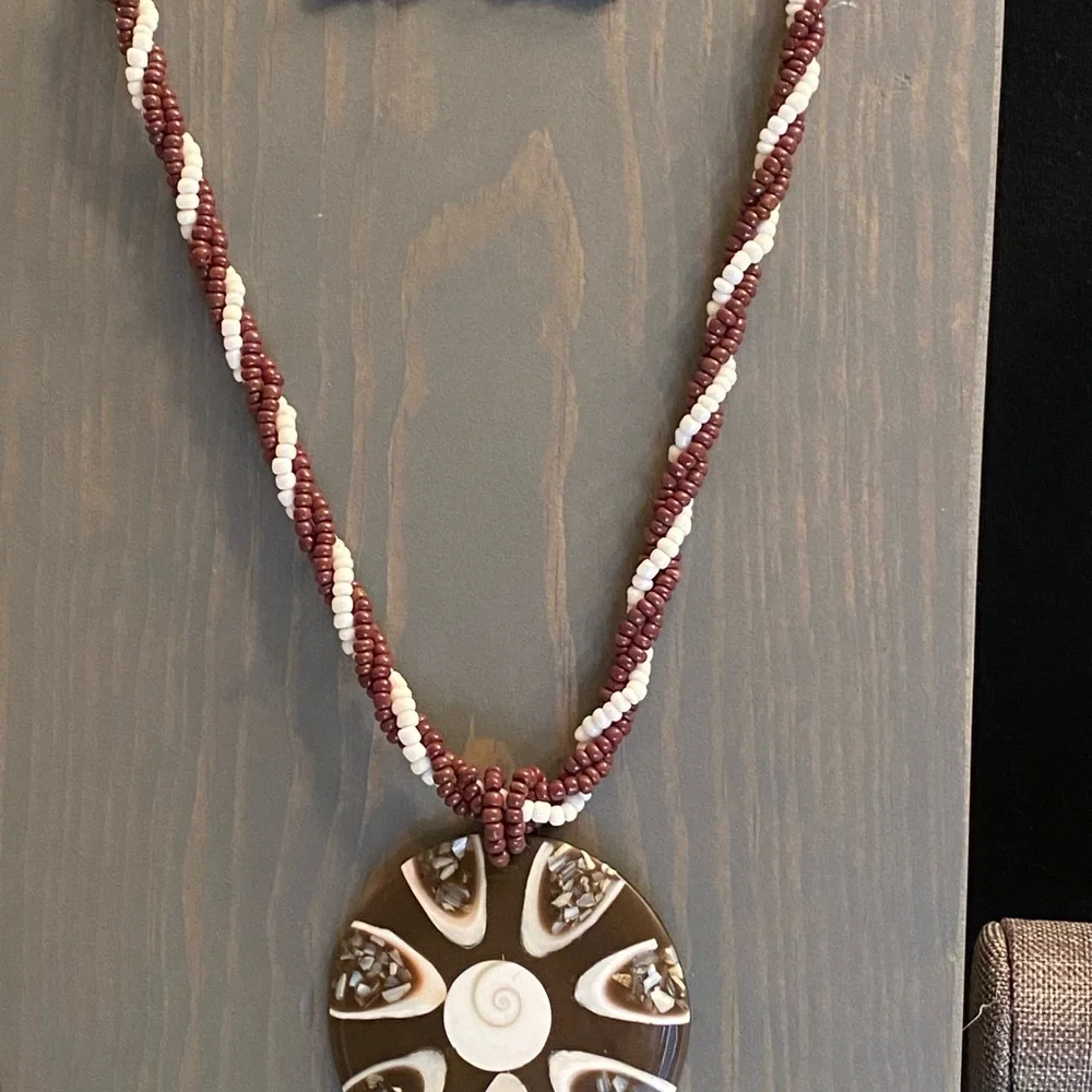 Shiva Shell earrings and necklace combination on twisted seed bead cord. NWT. - Picture 9 of 9